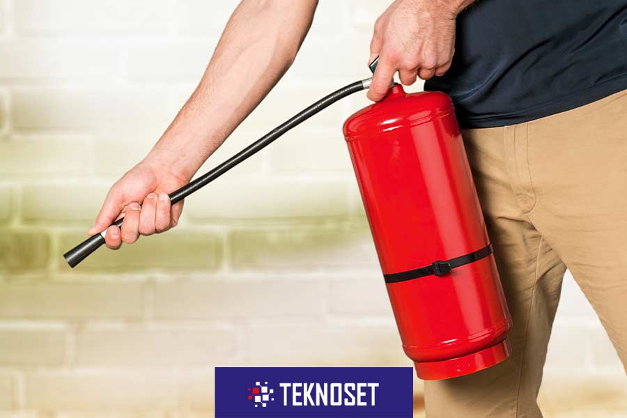 Doğru Yangın Söndürme Cihazı Nasıl Seçilir? - Teknoset Yangın ve Güvenlik